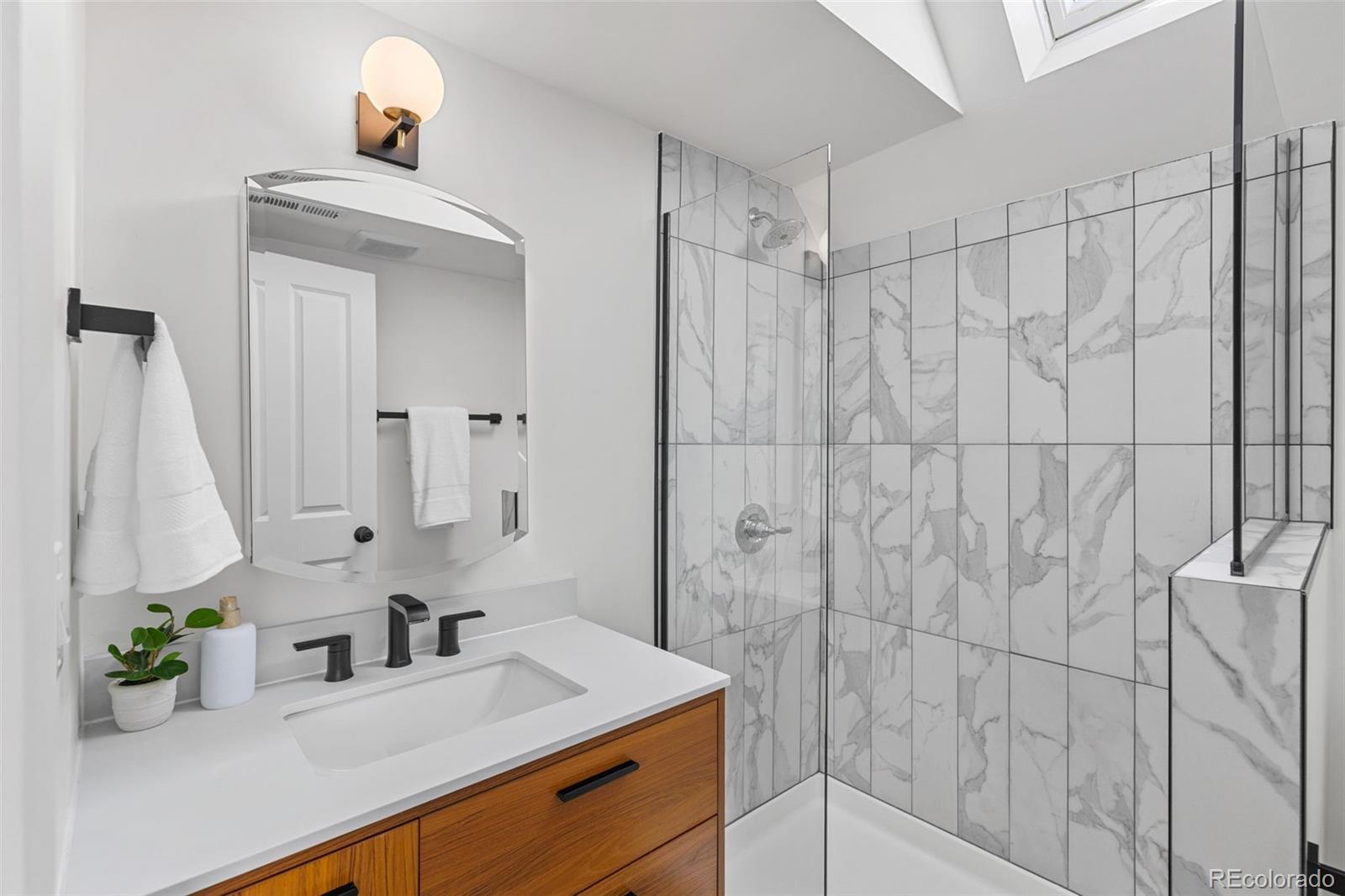 MLS Image #35 for 1442  stuart street,denver, Colorado