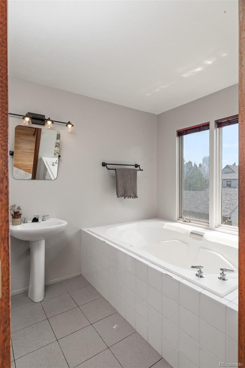 MLS Image #20 for 88 w irvington place,denver, Colorado