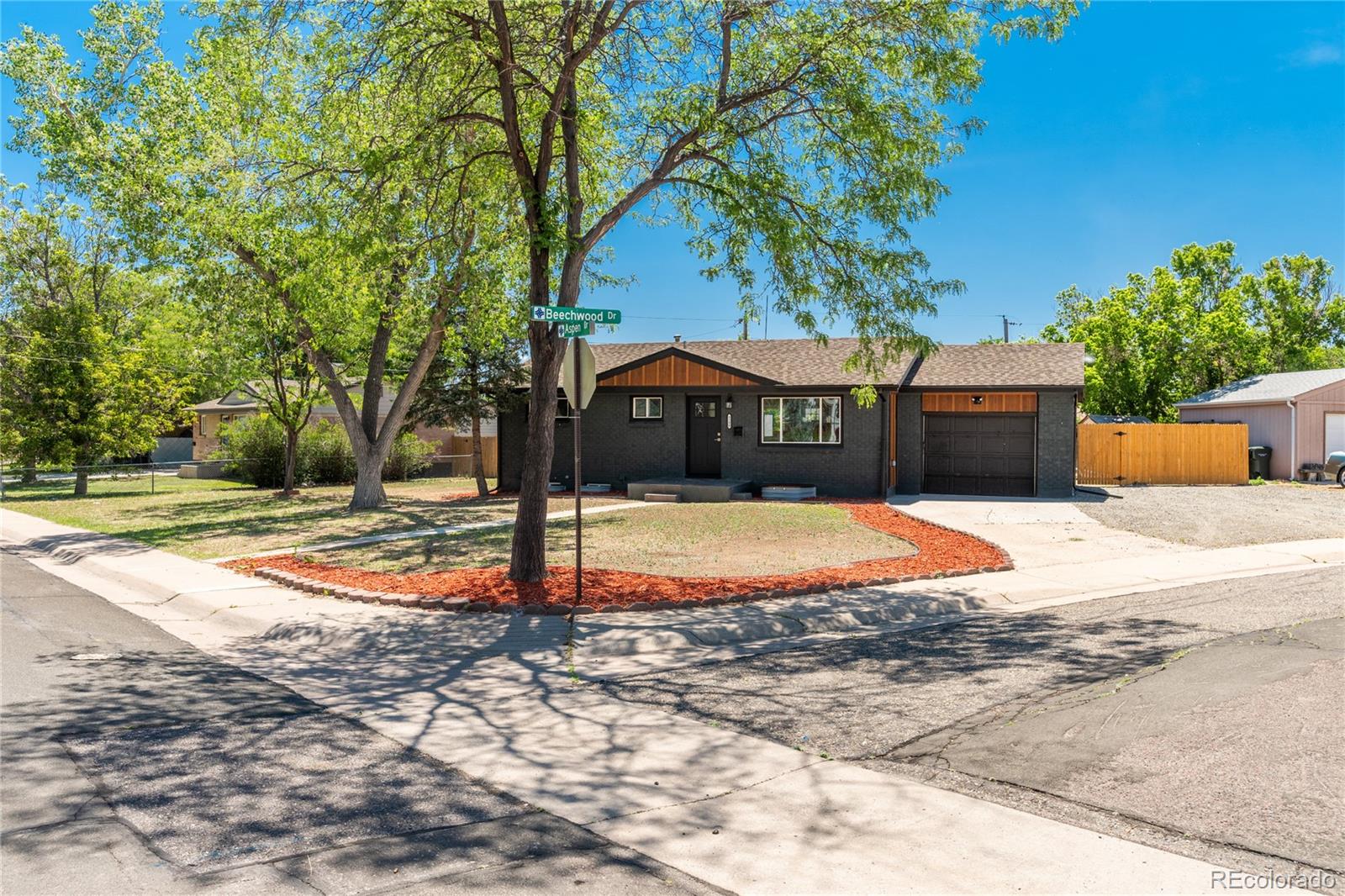 MLS Image #3 for 9200  aspen drive,denver, Colorado