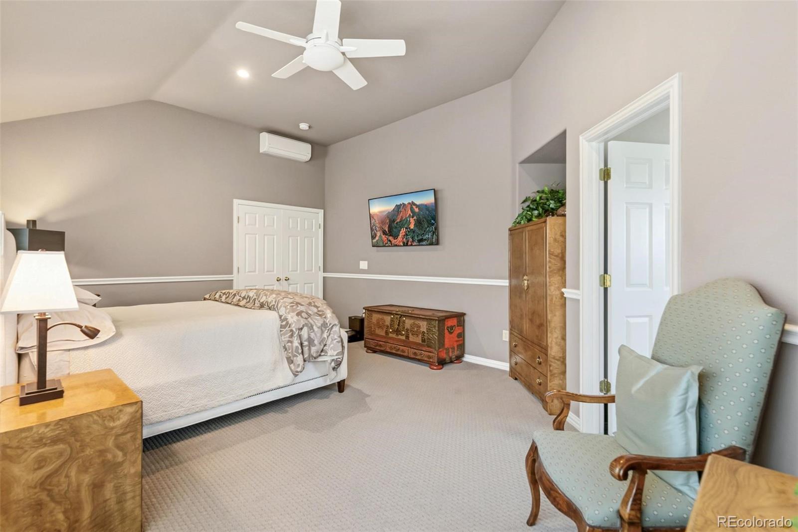 MLS Image #17 for 1011 s valentia street,denver, Colorado