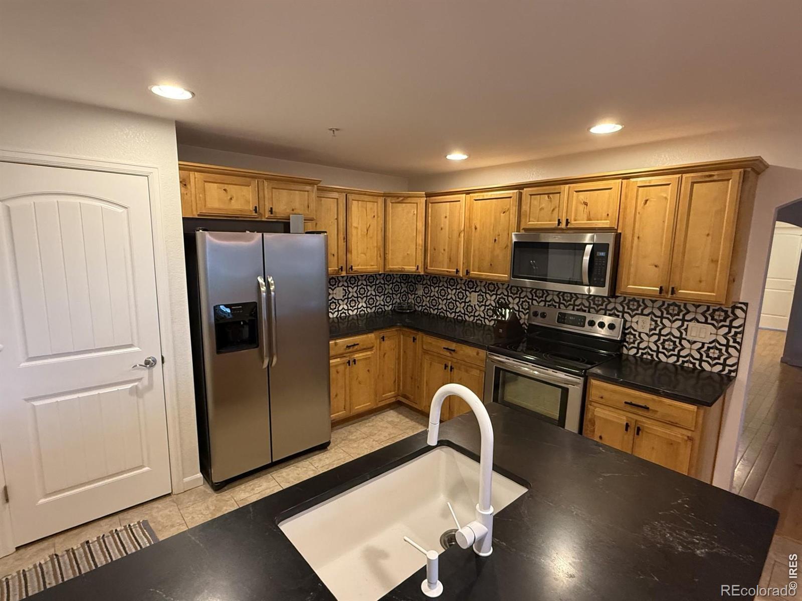 MLS Image #6 for 585  callisto drive,loveland, Colorado