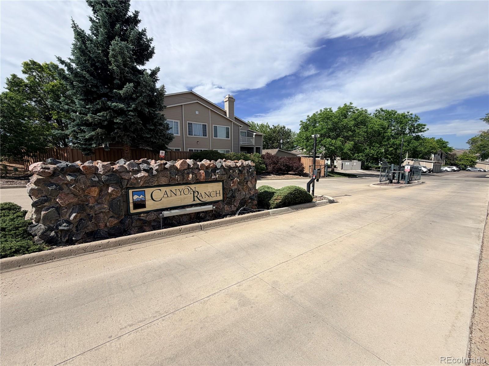 MLS Image #5 for 8485  pebble creek way,highlands ranch, Colorado