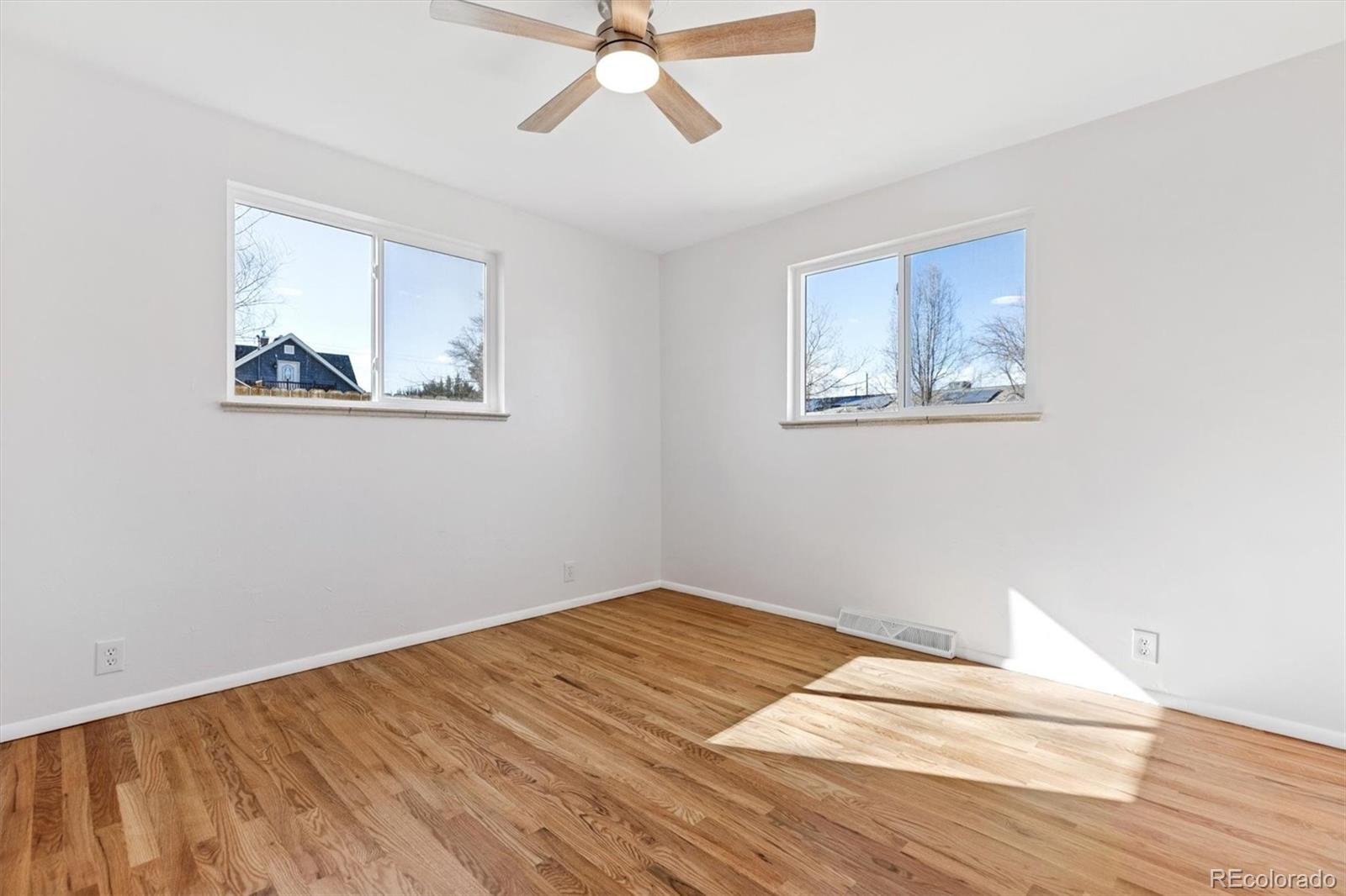 MLS Image #14 for 4880 s cherokee street,englewood, Colorado
