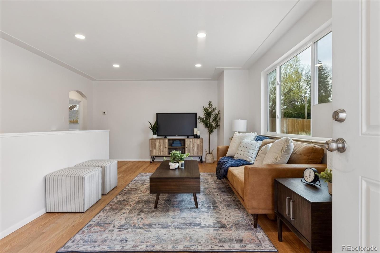 MLS Image #3 for 4880 s cherokee street,englewood, Colorado