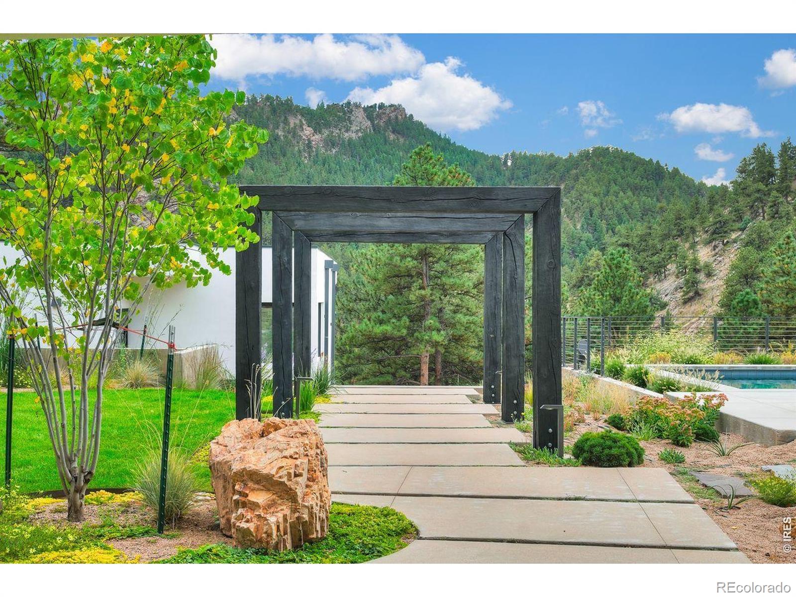 MLS Image #11 for 228  lion point,boulder, Colorado
