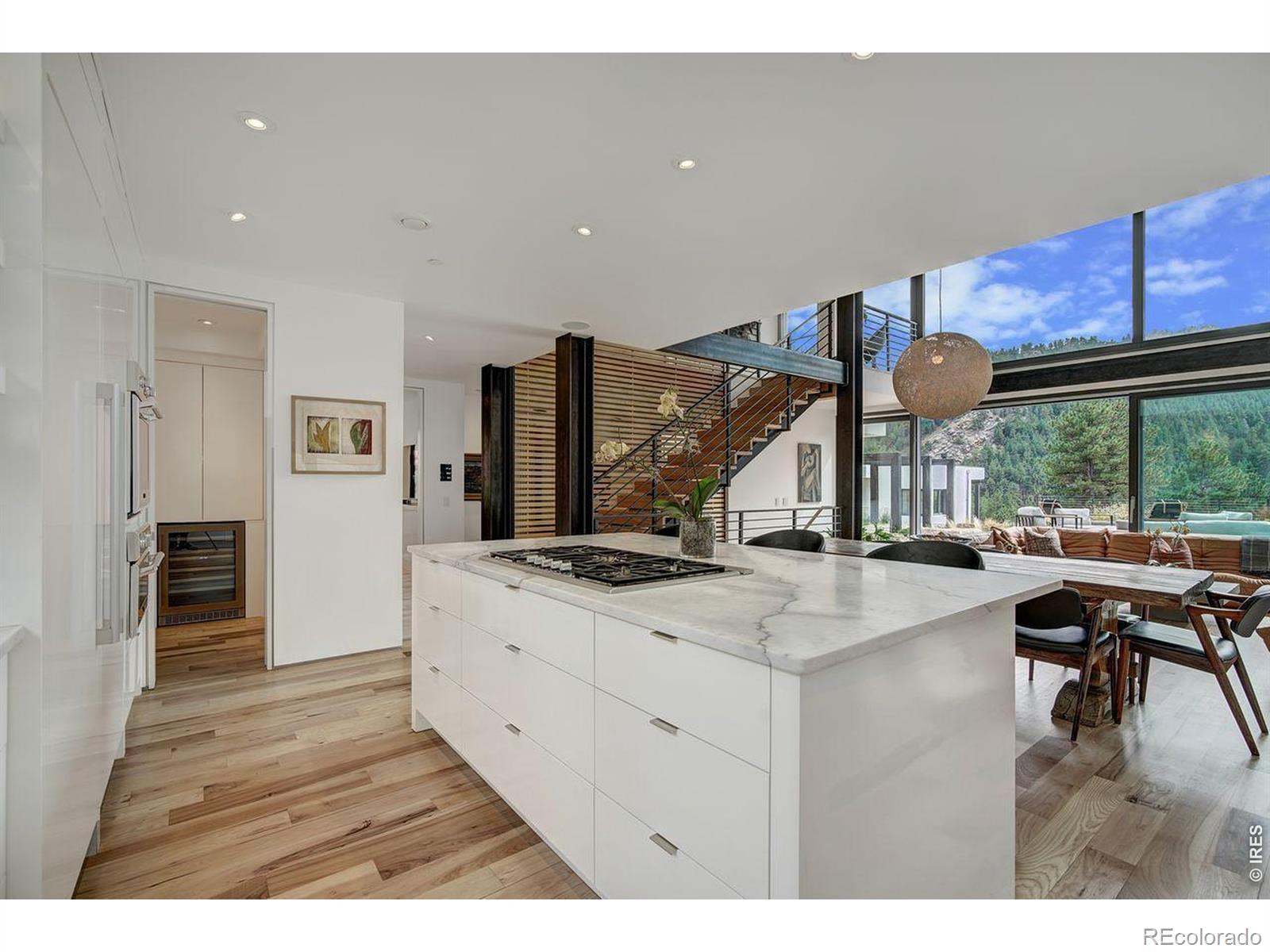 MLS Image #15 for 228  lion point,boulder, Colorado