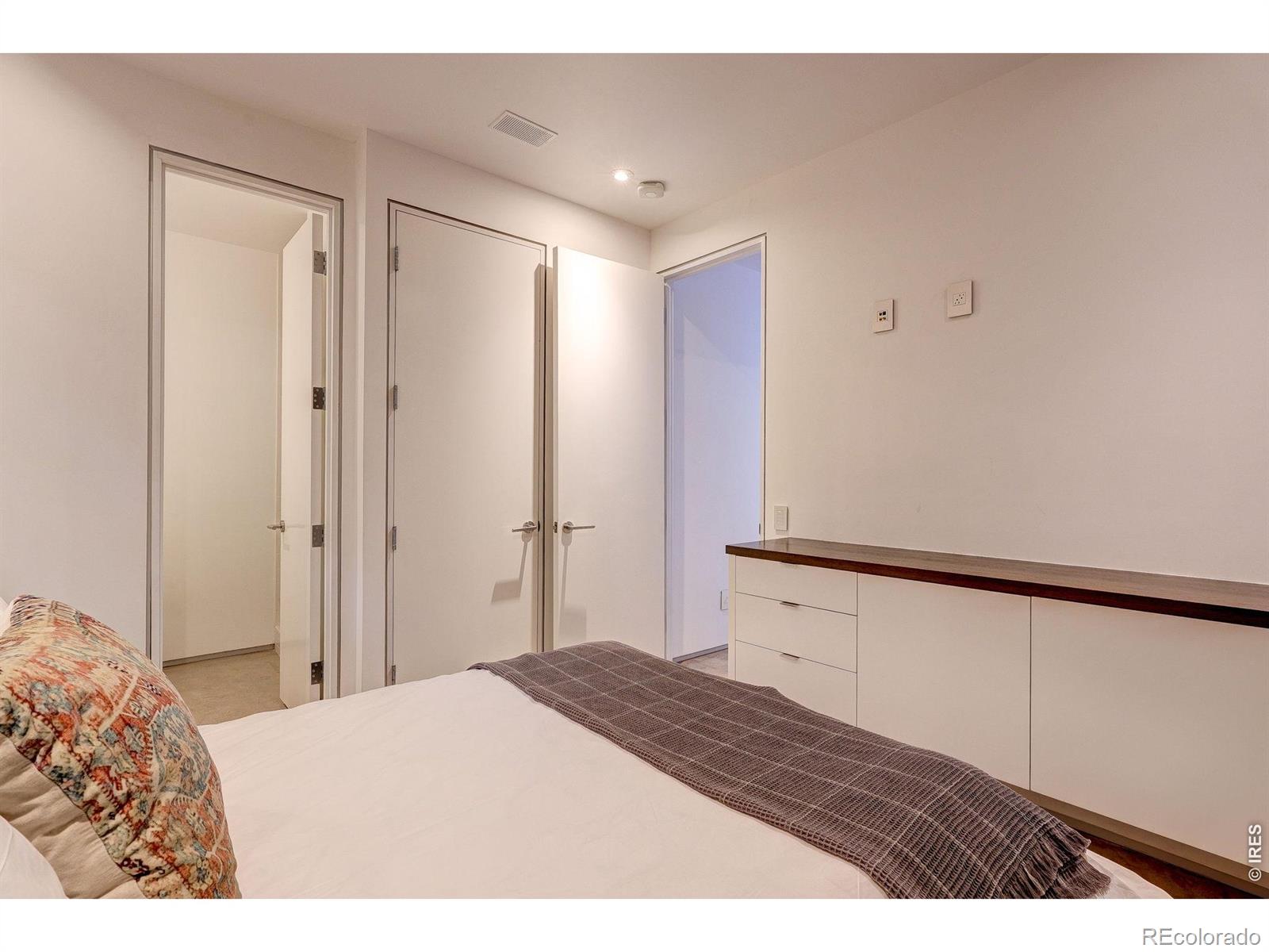 MLS Image #43 for 228  lion point,boulder, Colorado