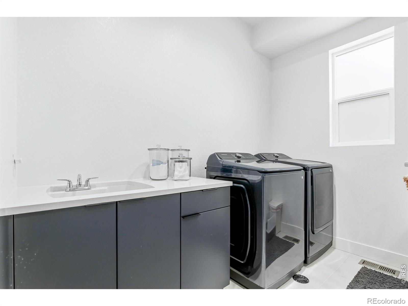 MLS Image #21 for 6306  elmira court,denver, Colorado