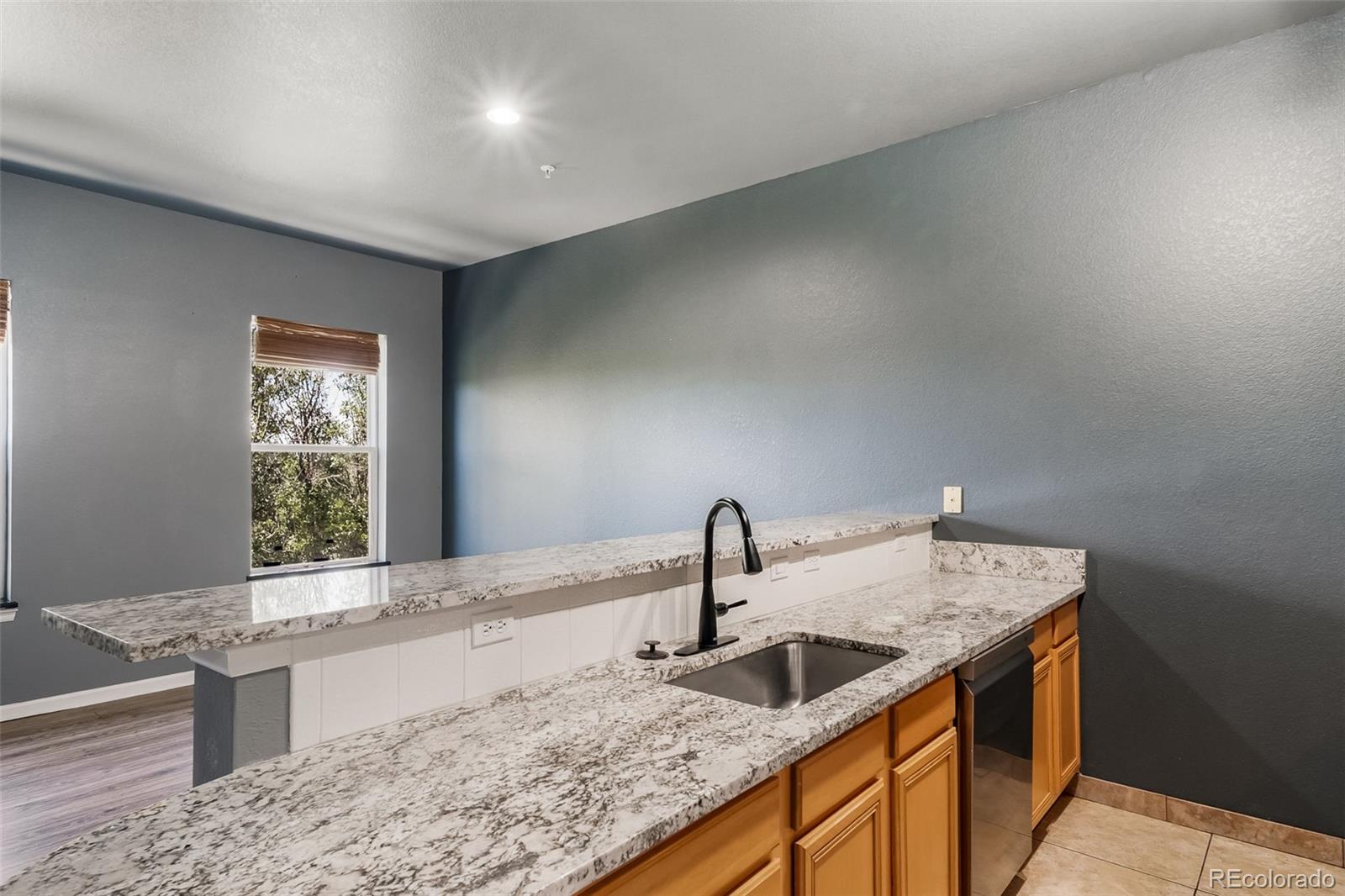 MLS Image #14 for 15475  andrews drive 305,denver, Colorado