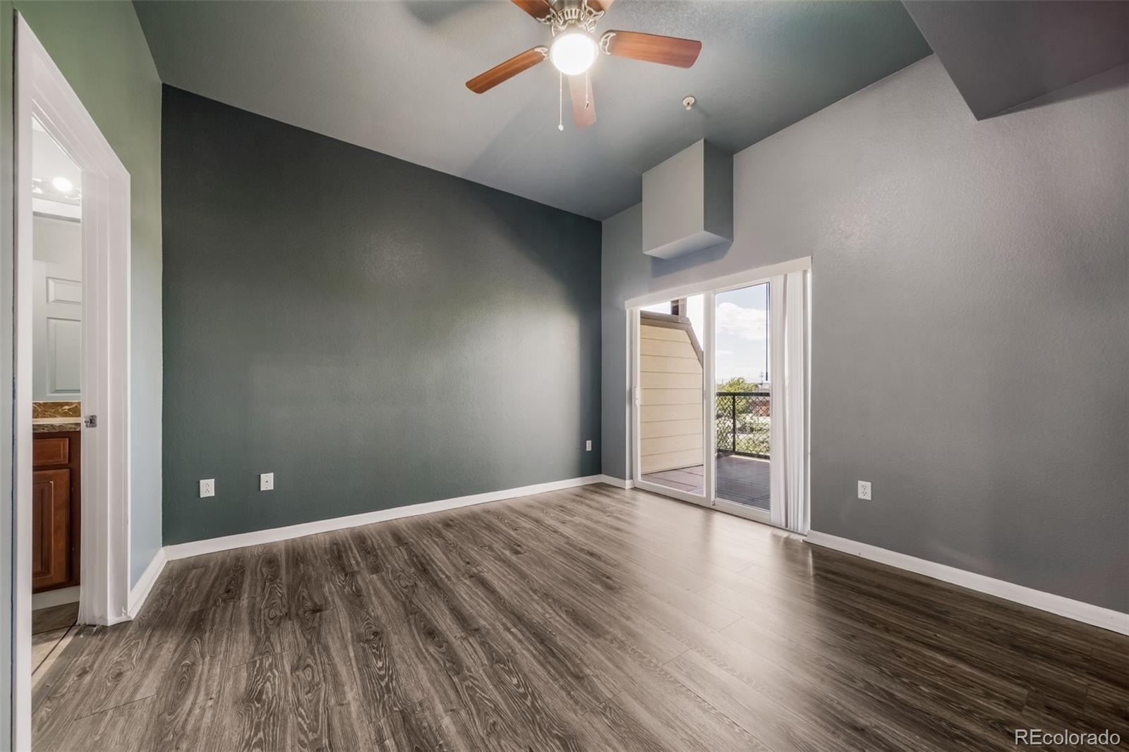 MLS Image #17 for 15475  andrews drive 305,denver, Colorado