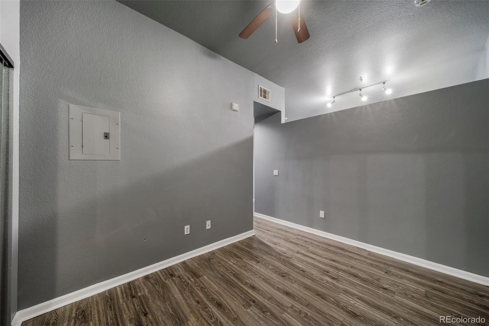 MLS Image #27 for 15475  andrews drive 305,denver, Colorado