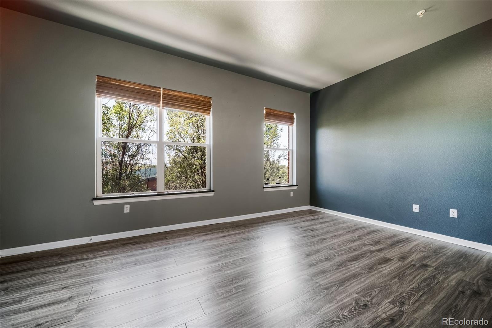 MLS Image #7 for 15475  andrews drive 305,denver, Colorado