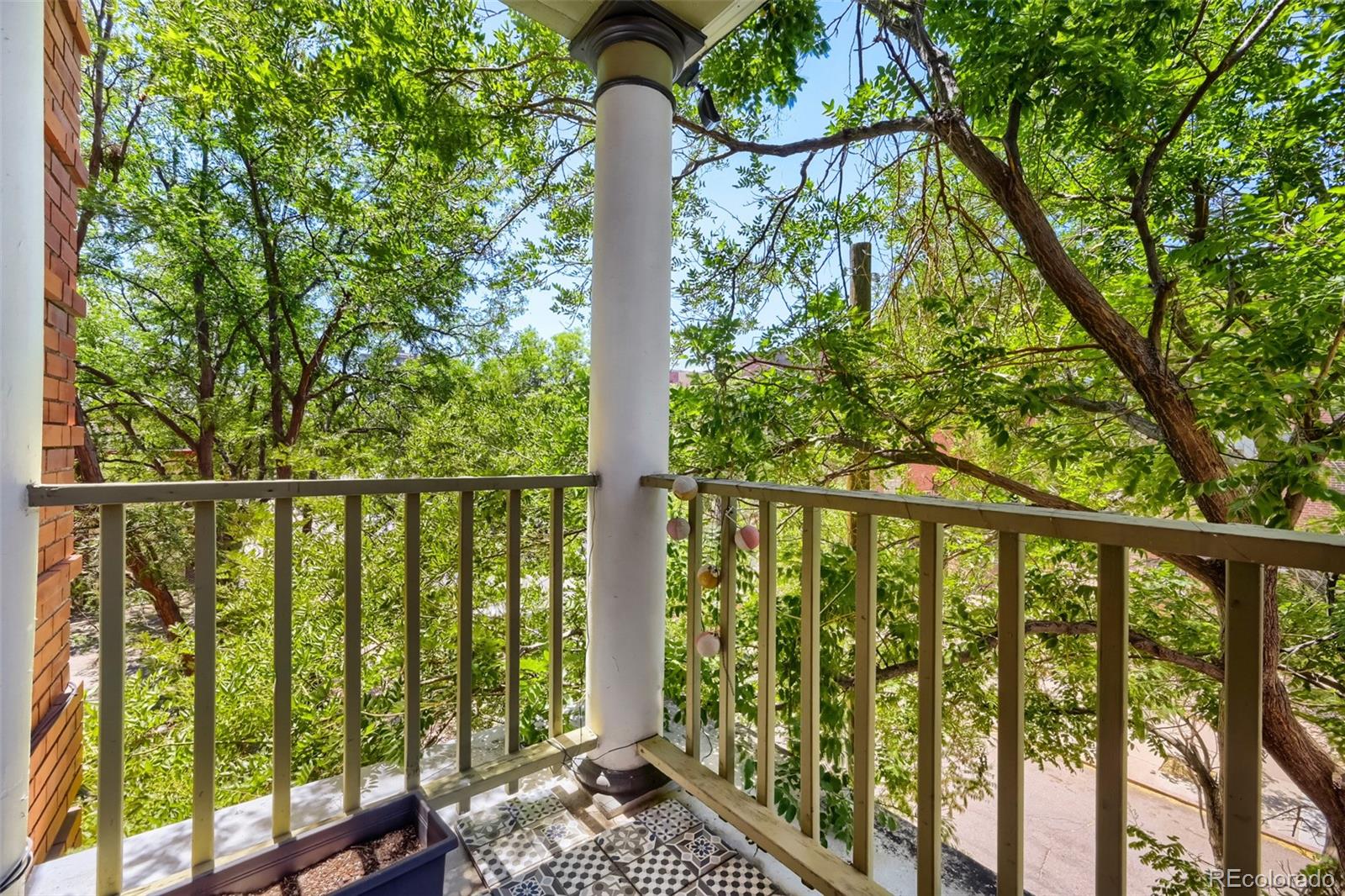 MLS Image #16 for 1356 n pearl street 202,denver, Colorado