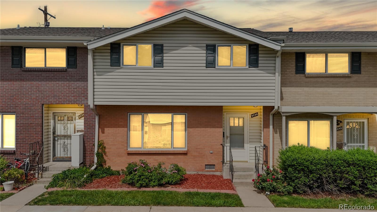 MLS Image #2 for 9238 e mansfield avenue,denver, Colorado