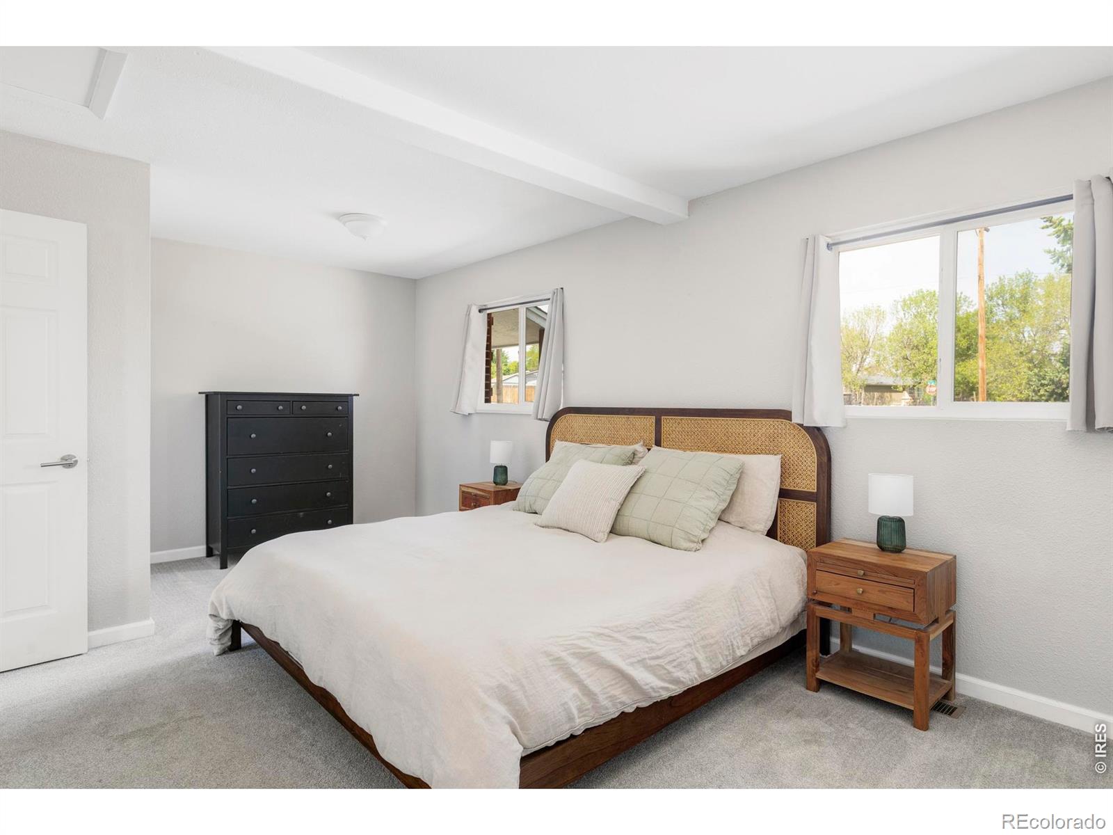 MLS Image #13 for 1446  elmwood lane,denver, Colorado