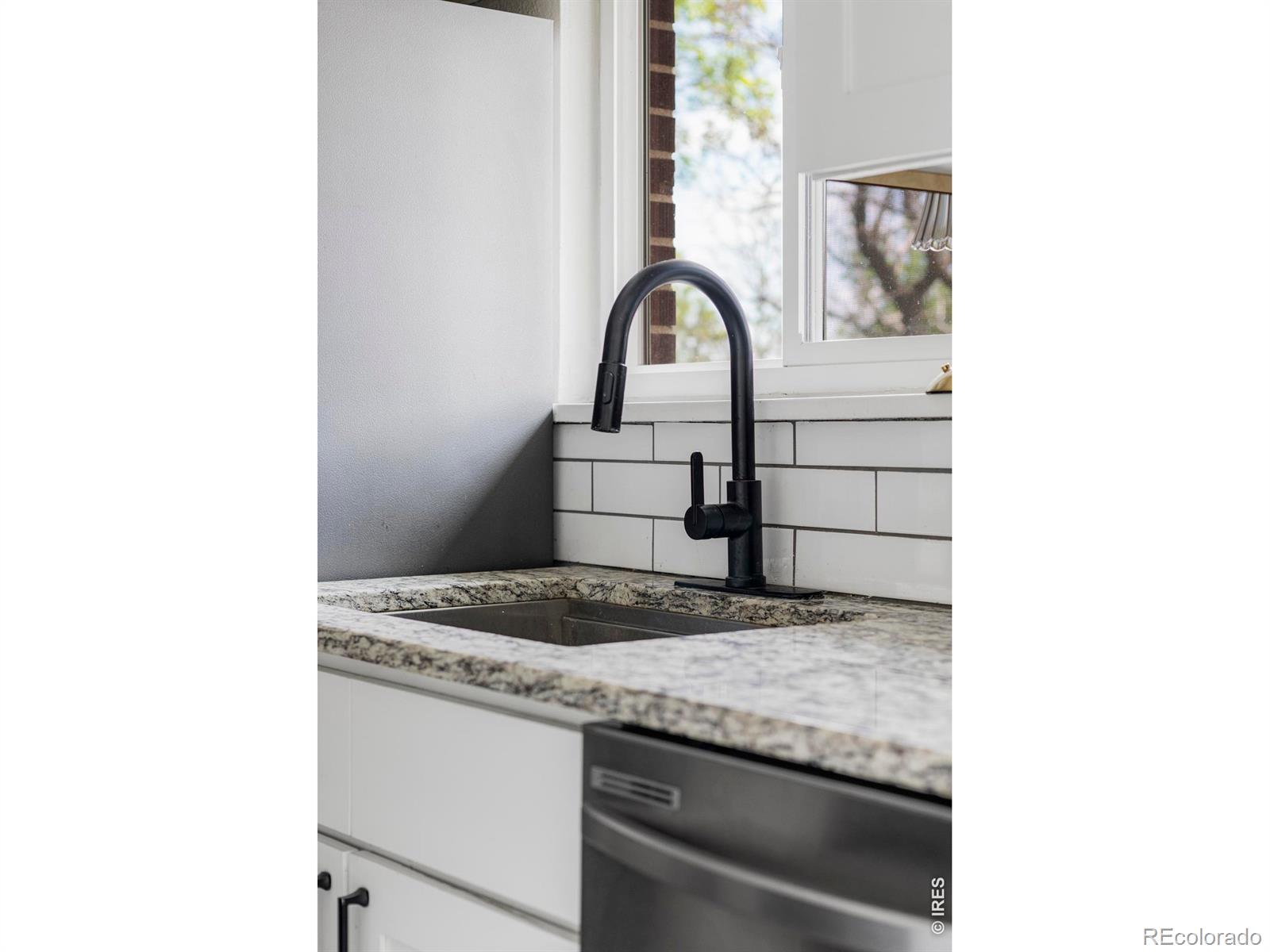 MLS Image #8 for 1446  elmwood lane,denver, Colorado