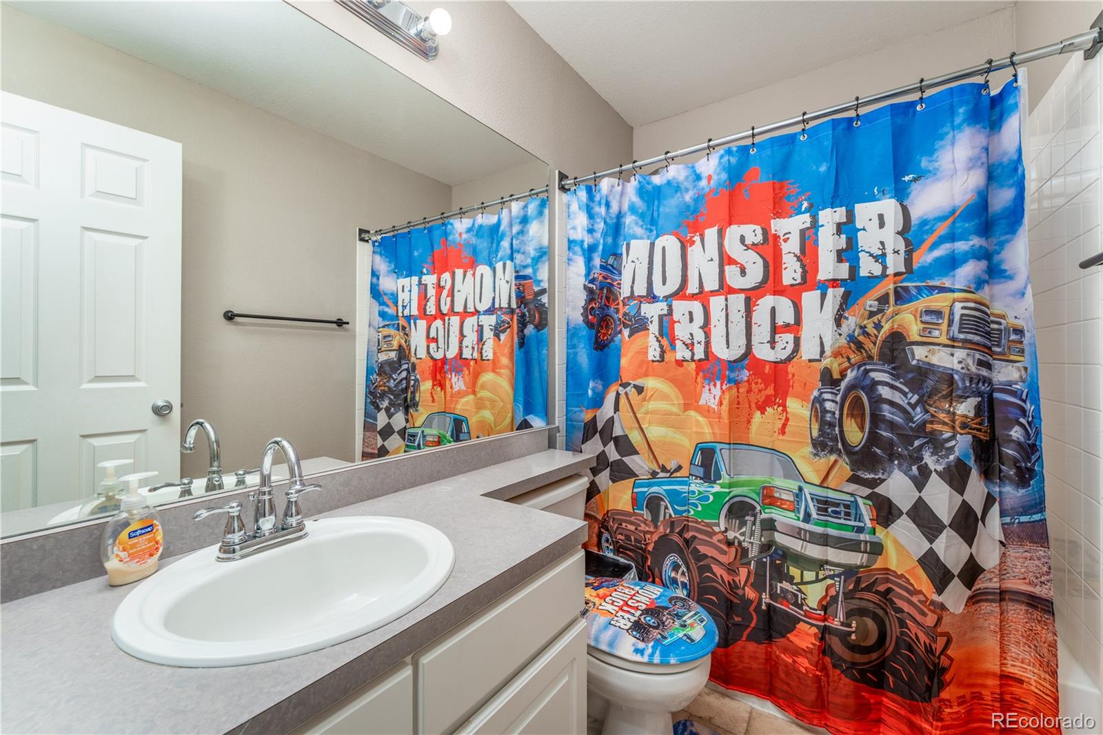 MLS Image #12 for 3923  nicki heights,colorado springs, Colorado