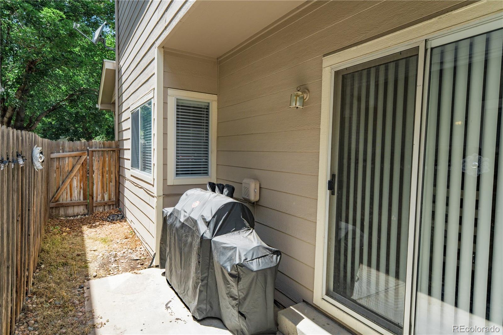 MLS Image #15 for 3923  nicki heights,colorado springs, Colorado