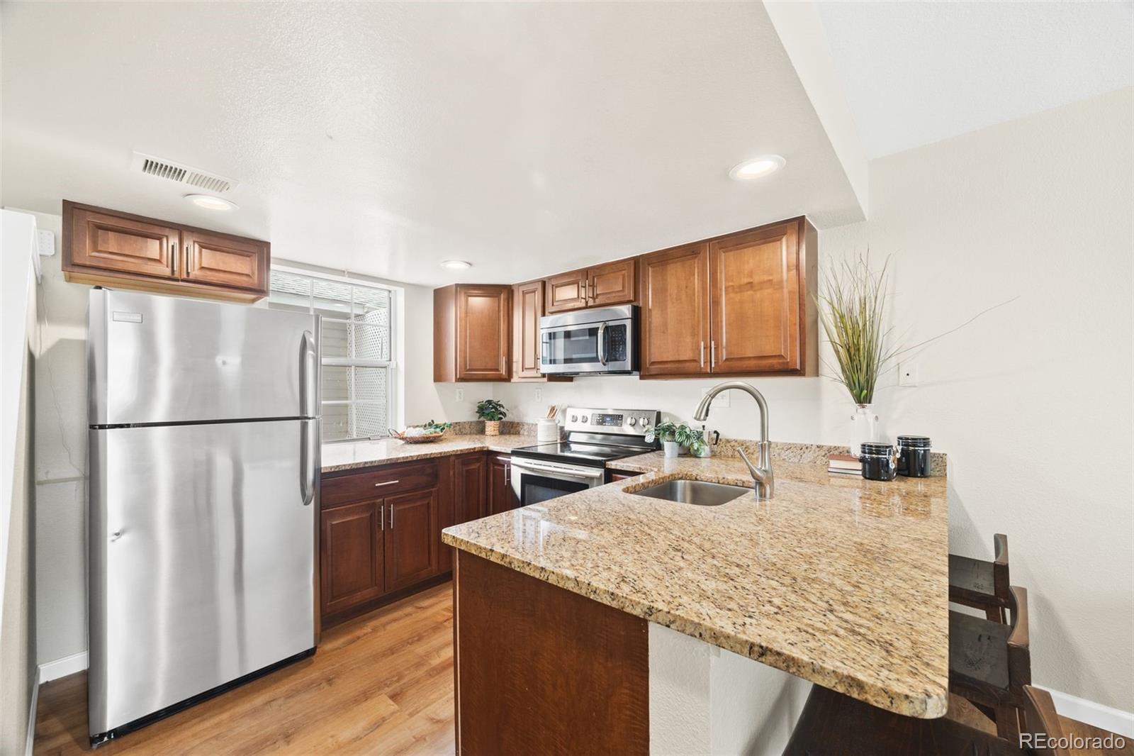 MLS Image #4 for 9433  lou drive,thornton, Colorado