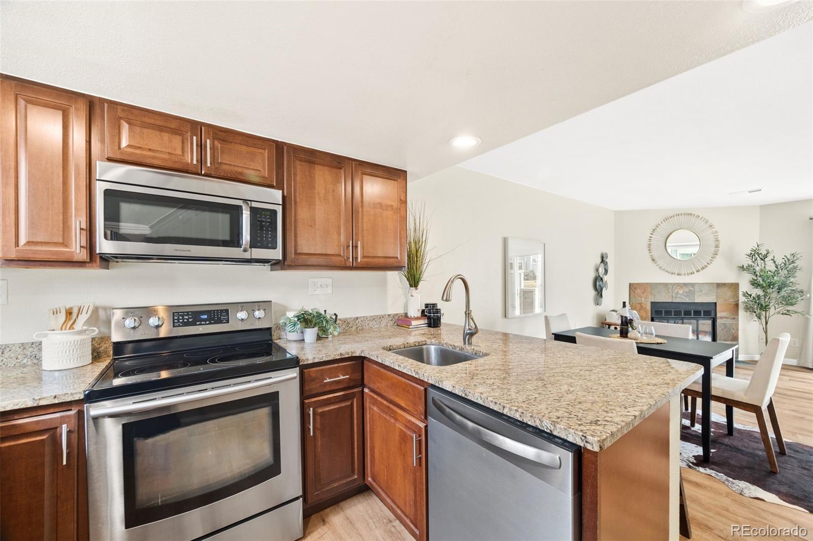 MLS Image #8 for 9433  lou drive,thornton, Colorado
