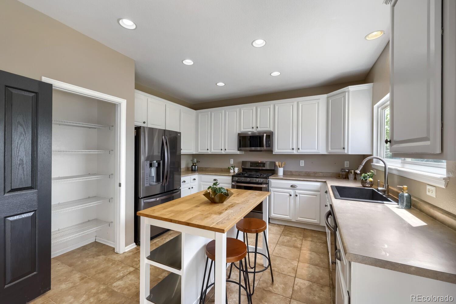 MLS Image #12 for 431  ellendale street,castle rock, Colorado