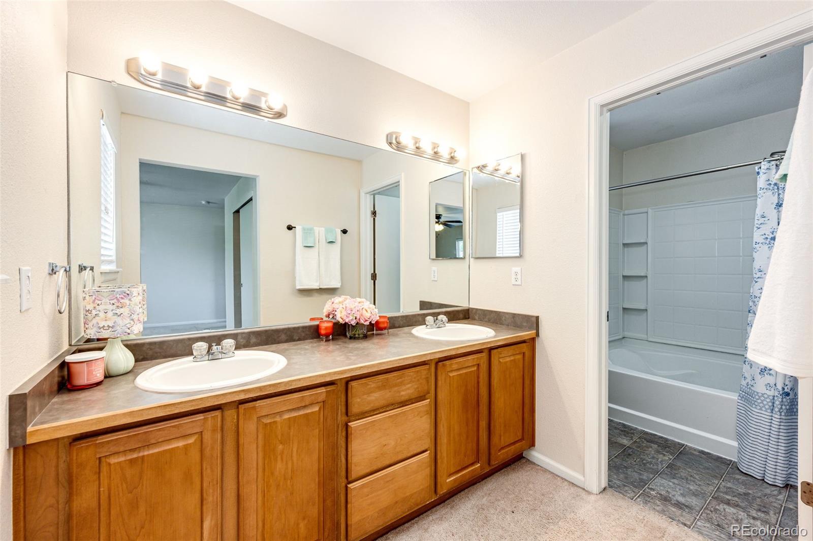 MLS Image #17 for 24621 e kansas circle,aurora, Colorado
