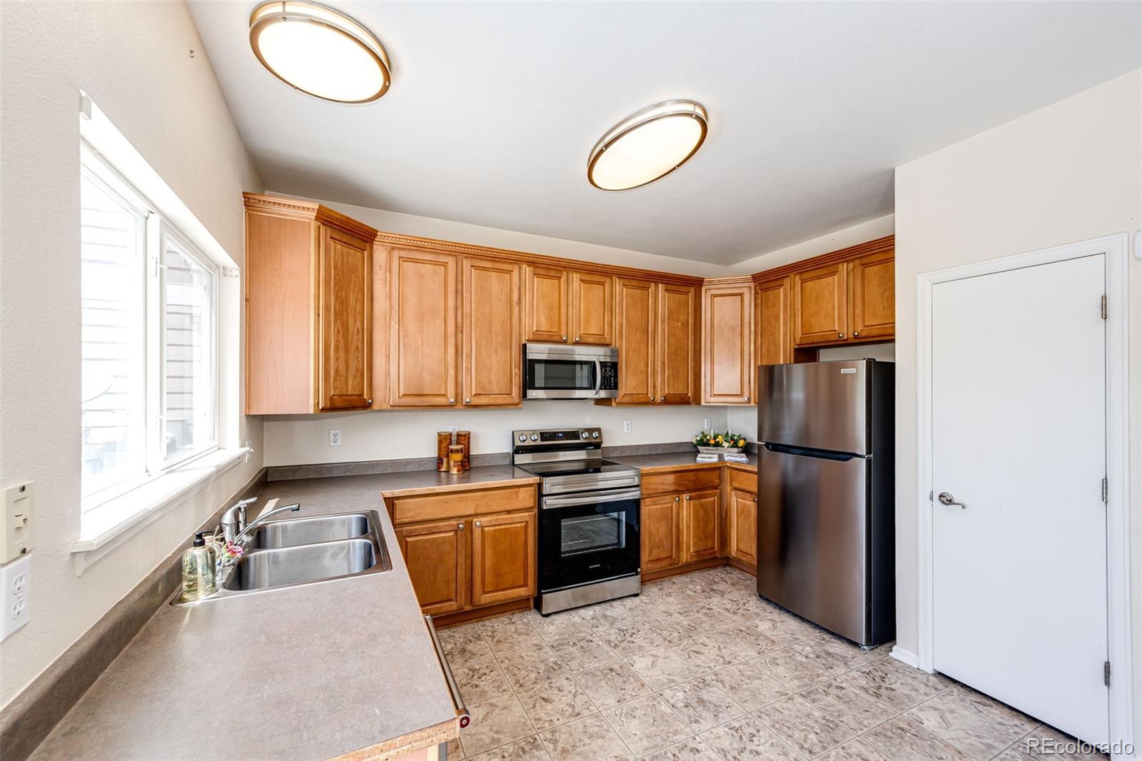 MLS Image #5 for 24621 e kansas circle,aurora, Colorado