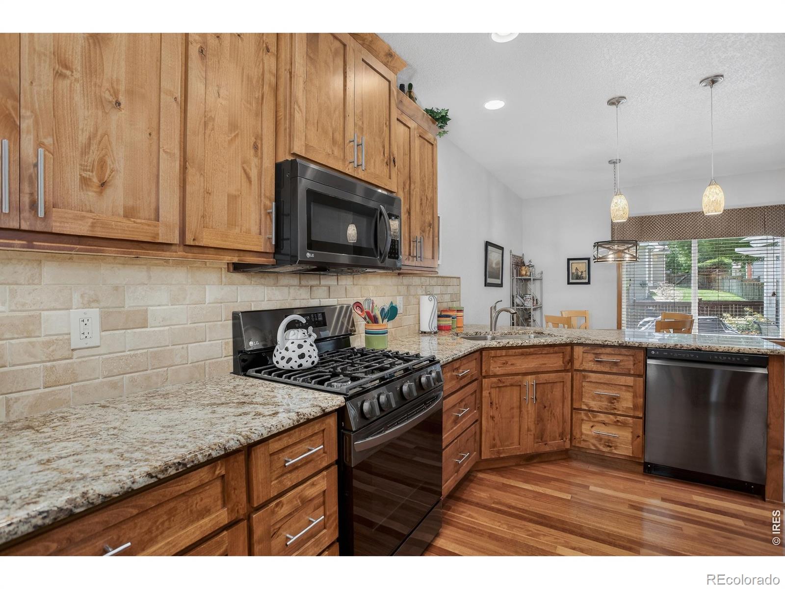 MLS Image #9 for 519  yuma court,fort collins, Colorado