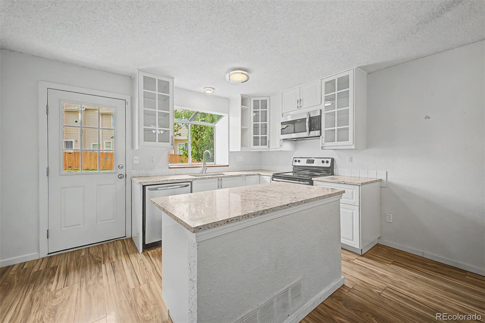 MLS Image #10 for 18274 e arizona avenue,aurora, Colorado