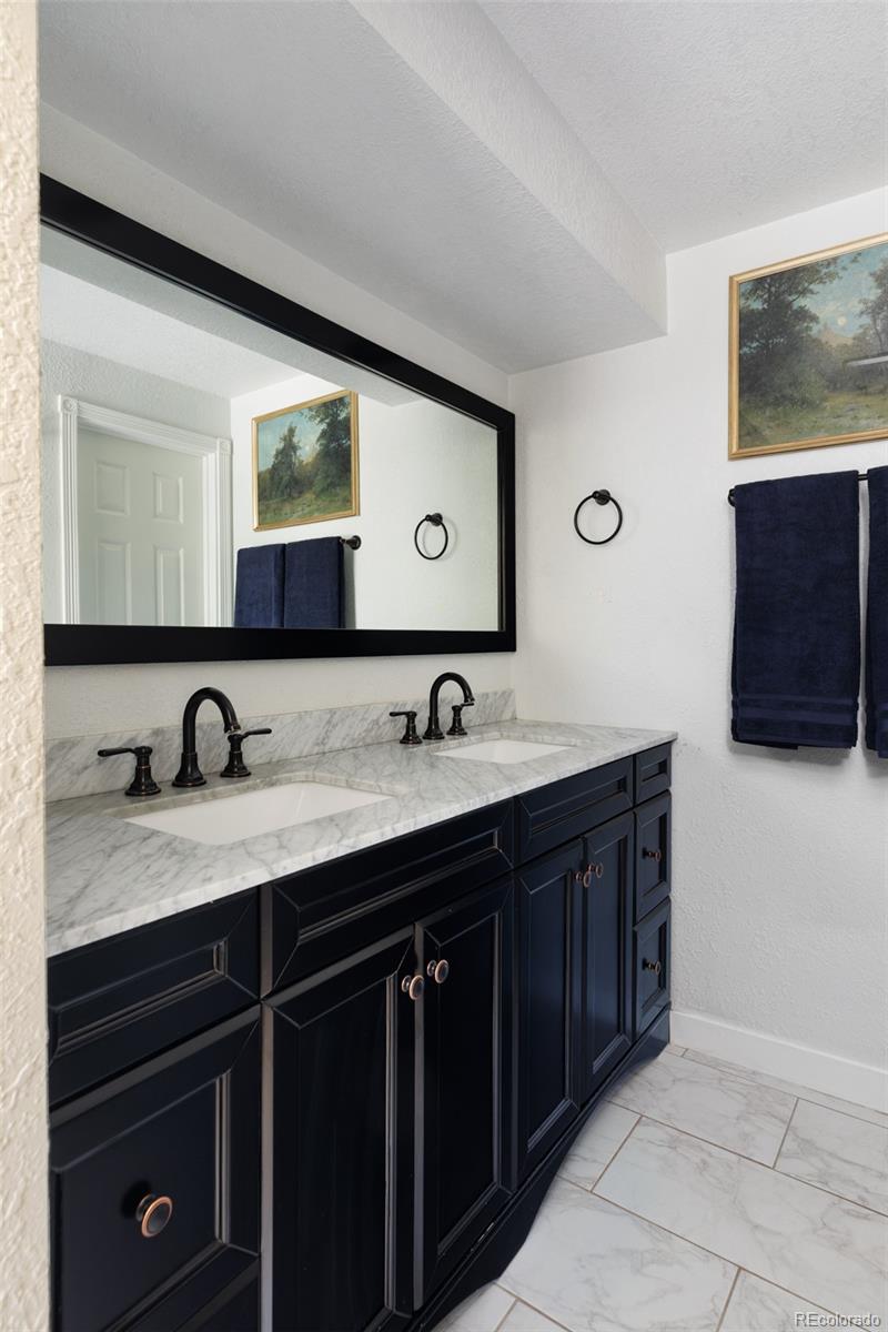 MLS Image #12 for 3984 s whiting way,denver, Colorado