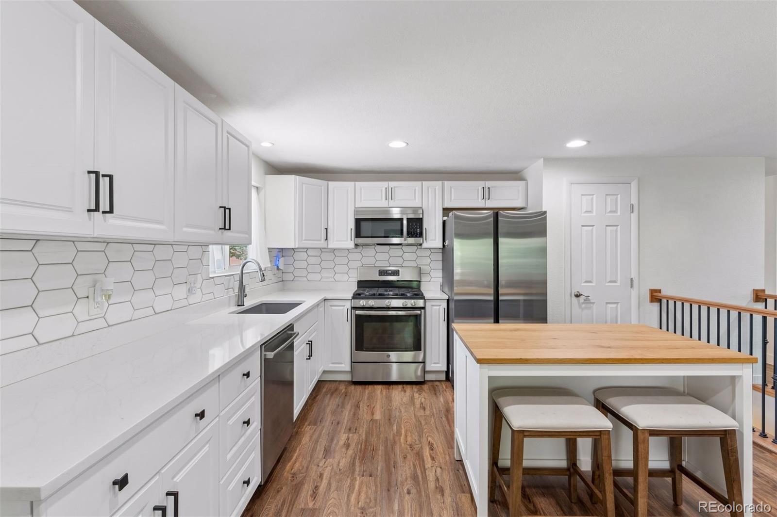 MLS Image #10 for 8308 w 72nd avenue,arvada, Colorado