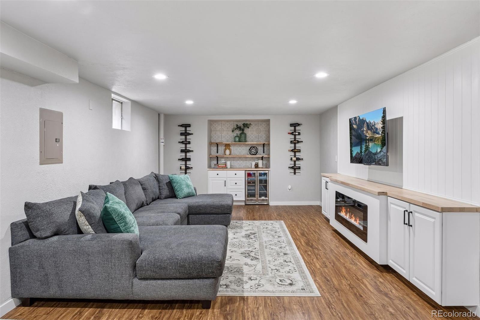 MLS Image #23 for 8308 w 72nd avenue,arvada, Colorado