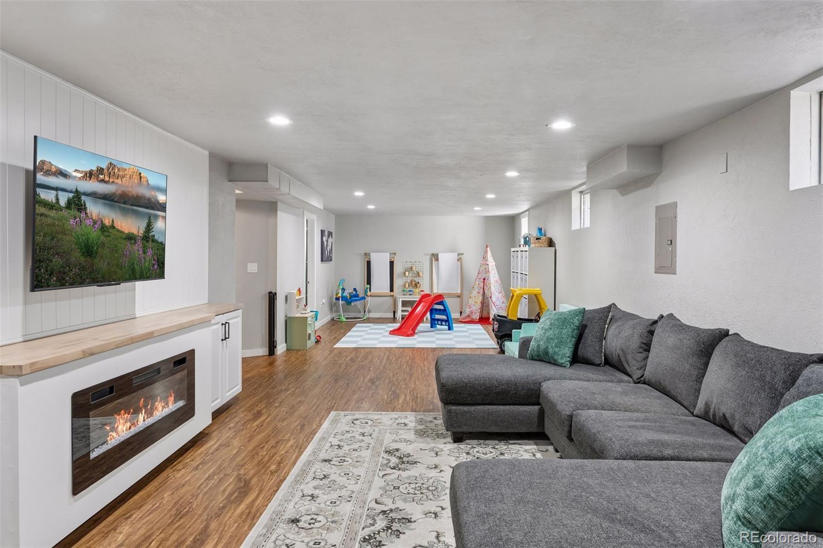 MLS Image #26 for 8308 w 72nd avenue,arvada, Colorado