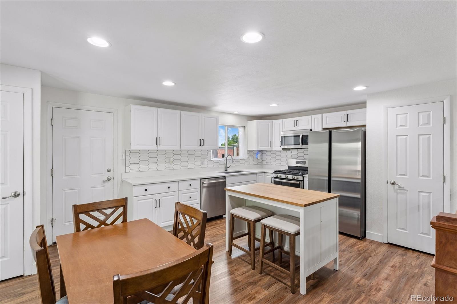 MLS Image #7 for 8308 w 72nd avenue,arvada, Colorado