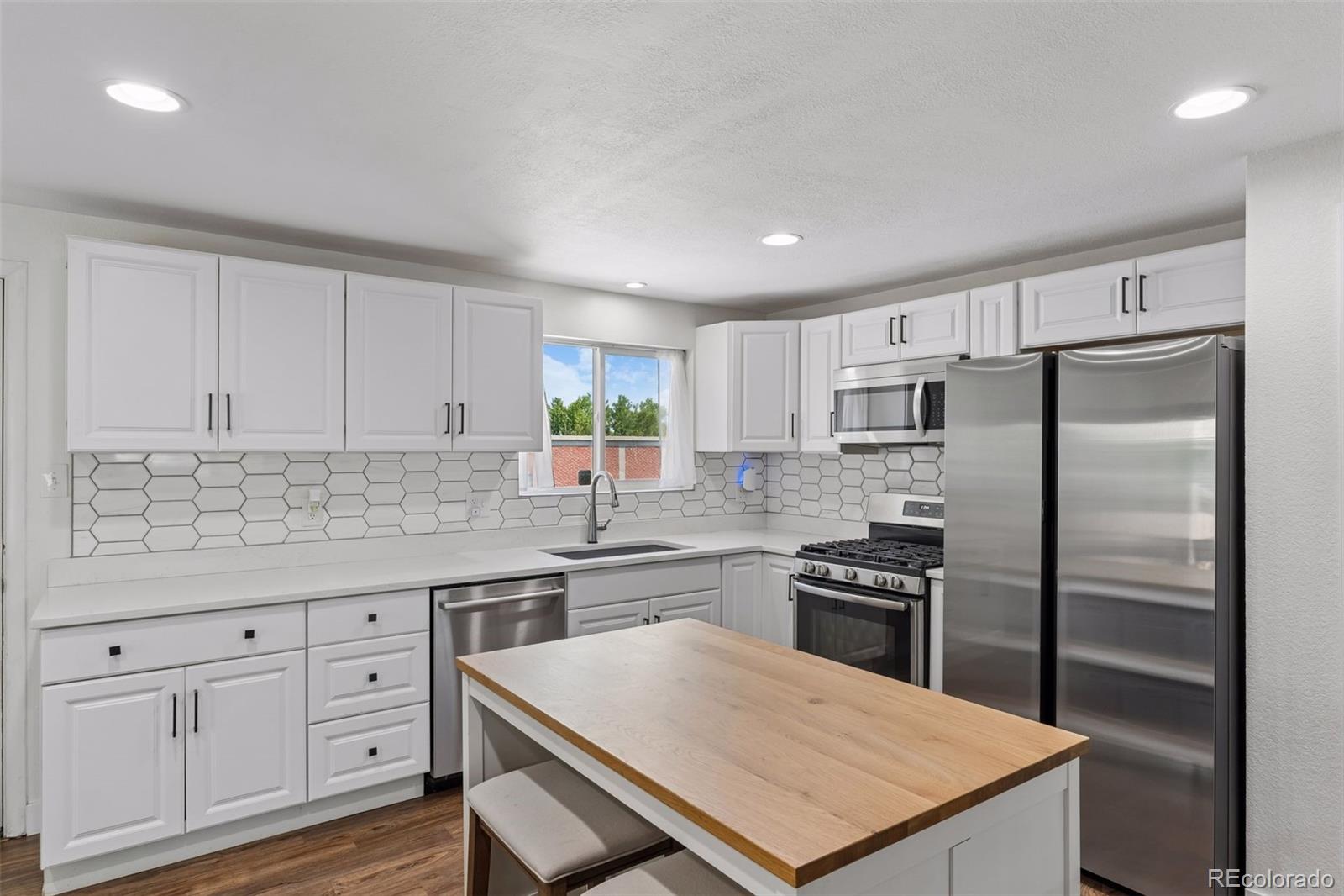 MLS Image #8 for 8308 w 72nd avenue,arvada, Colorado
