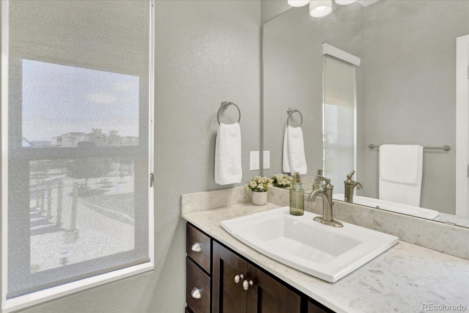 MLS Image #9 for 4920  valentia street,denver, Colorado