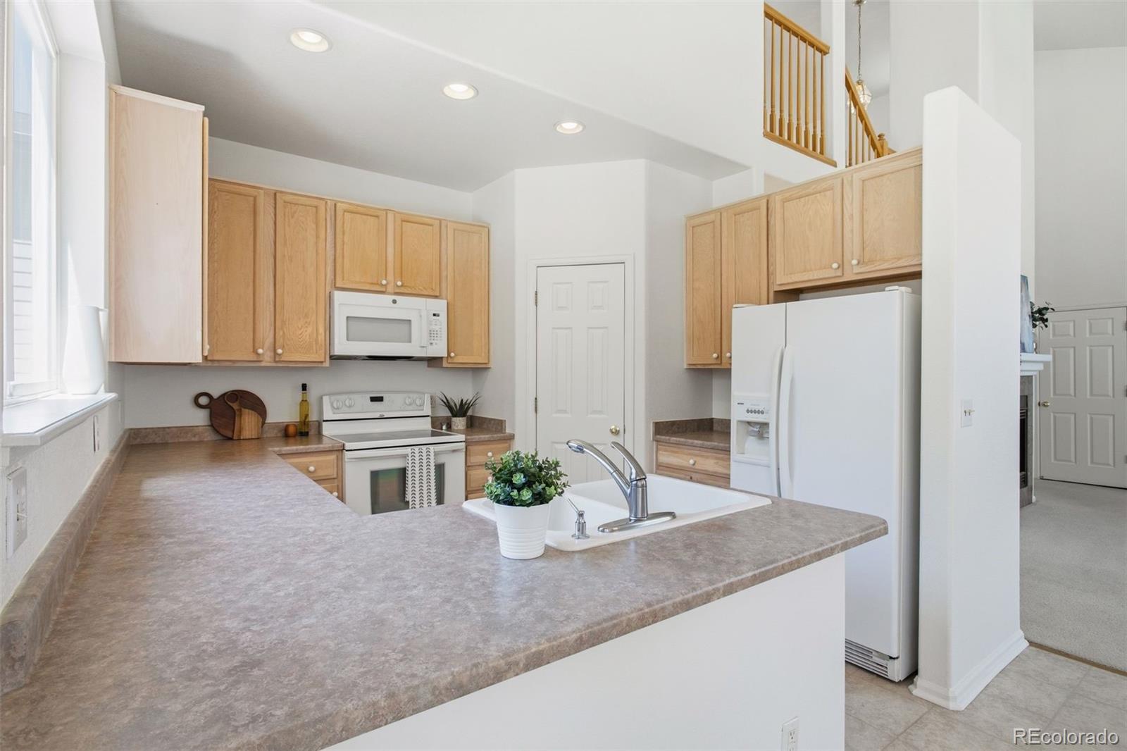 MLS Image #13 for 10627  madison street,denver, Colorado