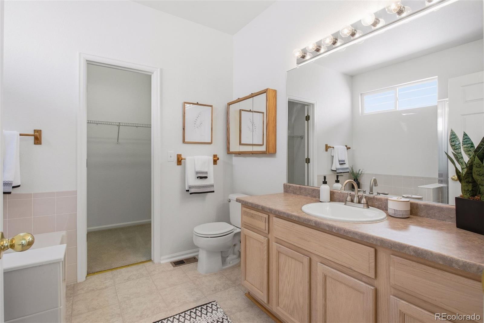 MLS Image #22 for 10627  madison street,denver, Colorado