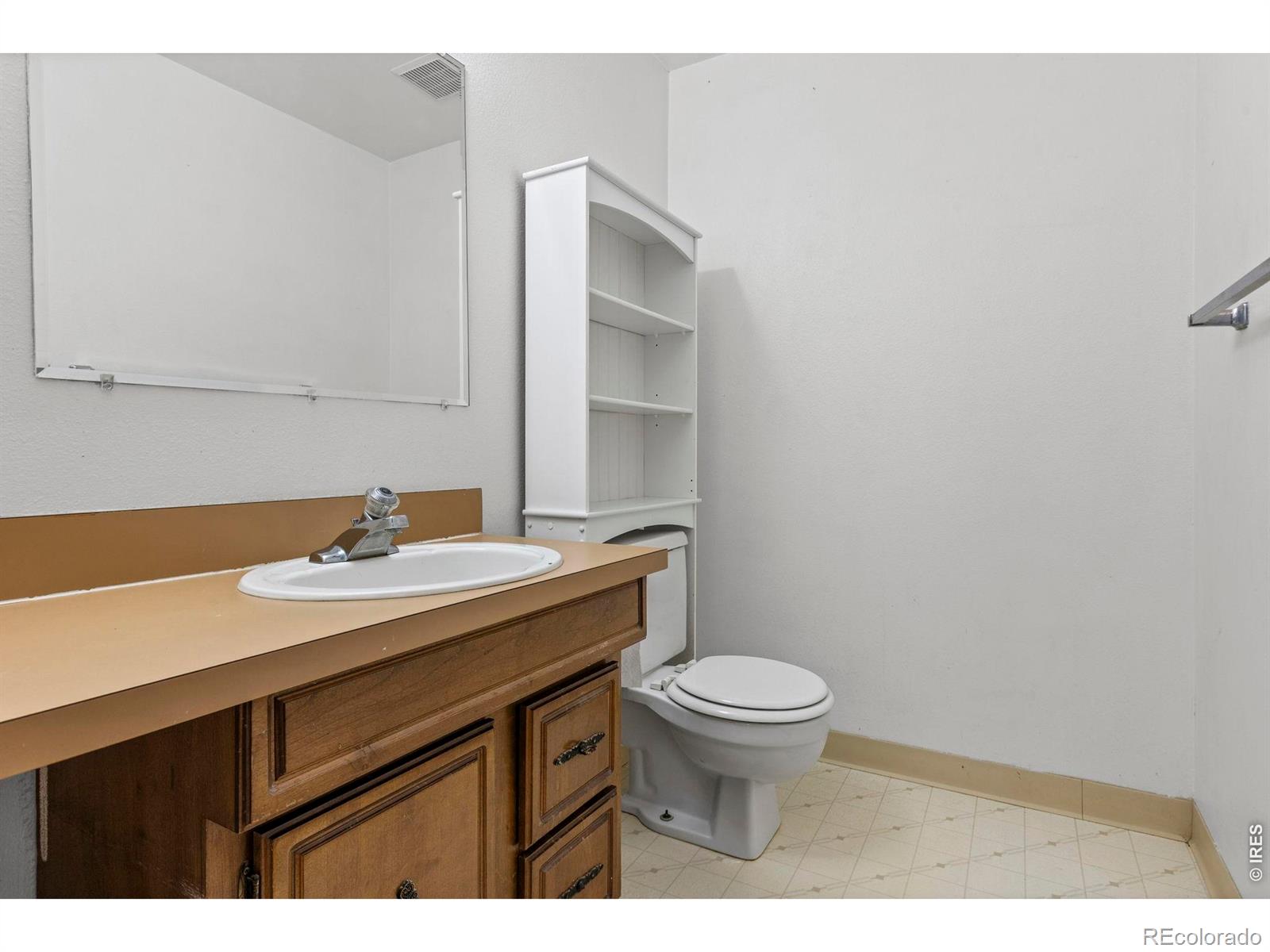 MLS Image #19 for 512  locust grove drive,fort collins, Colorado