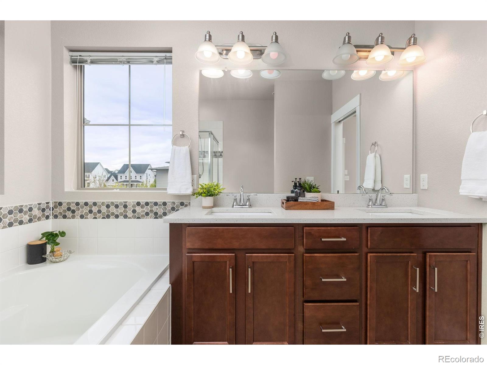 MLS Image #23 for 10080 e 59th drive ,denver, Colorado