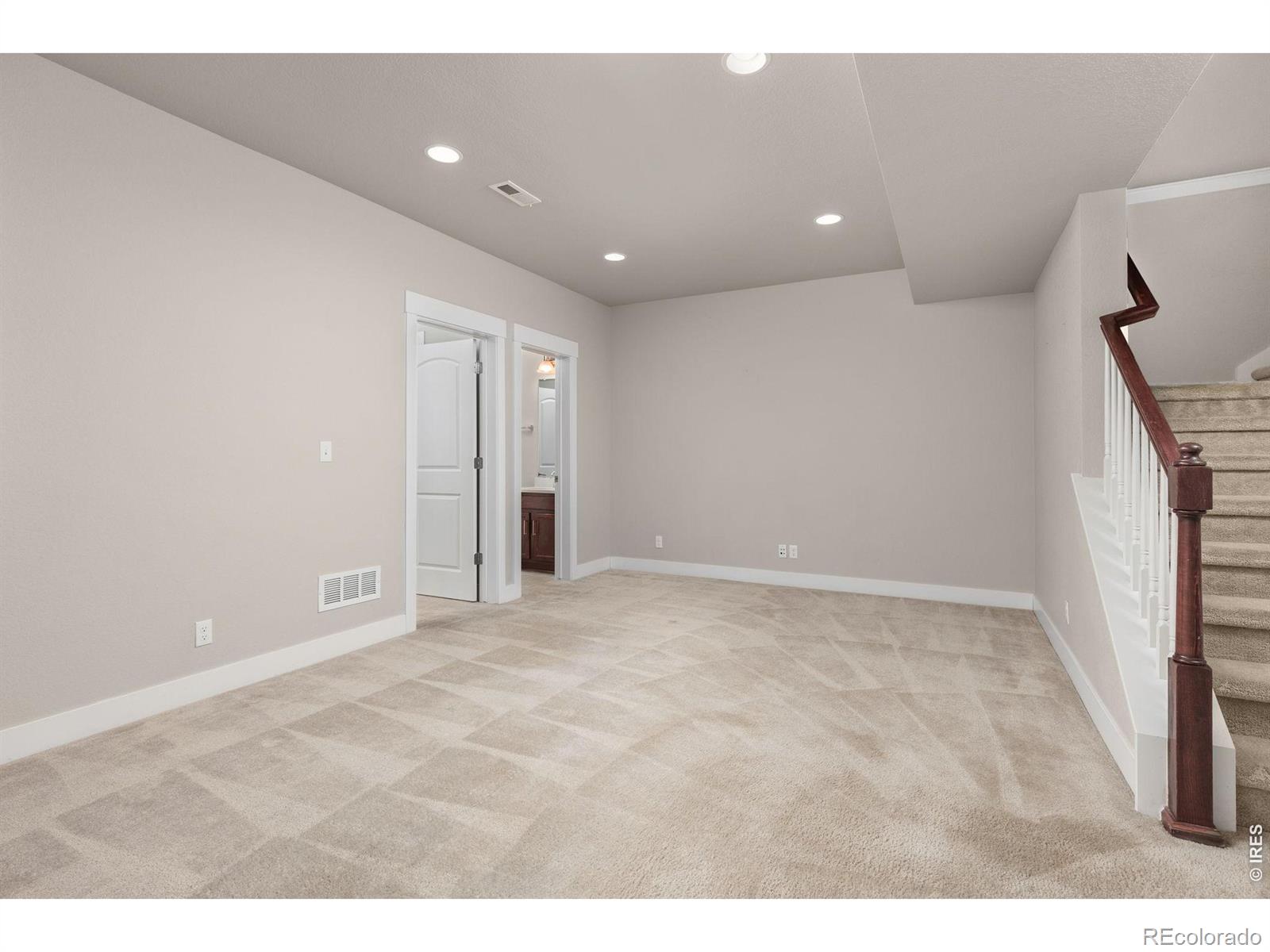 MLS Image #26 for 10080 e 59th drive ,denver, Colorado