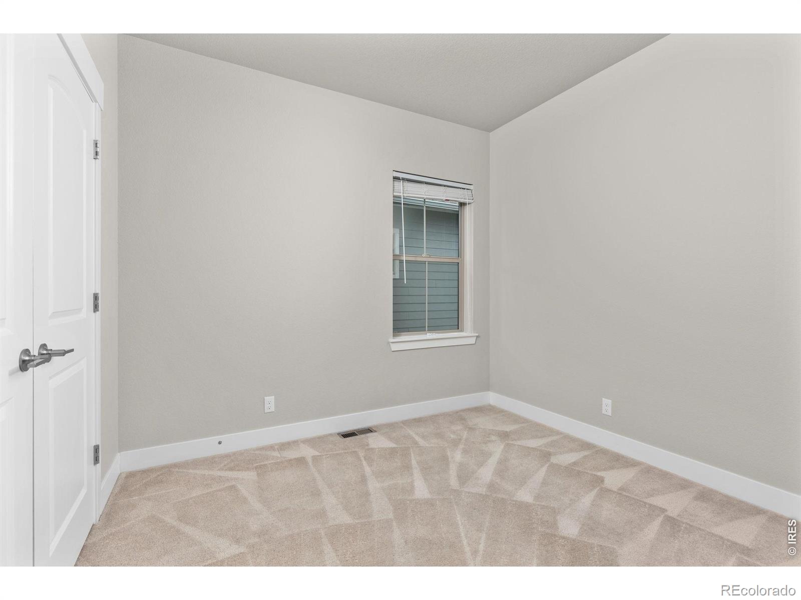 MLS Image #27 for 10080 e 59th drive ,denver, Colorado