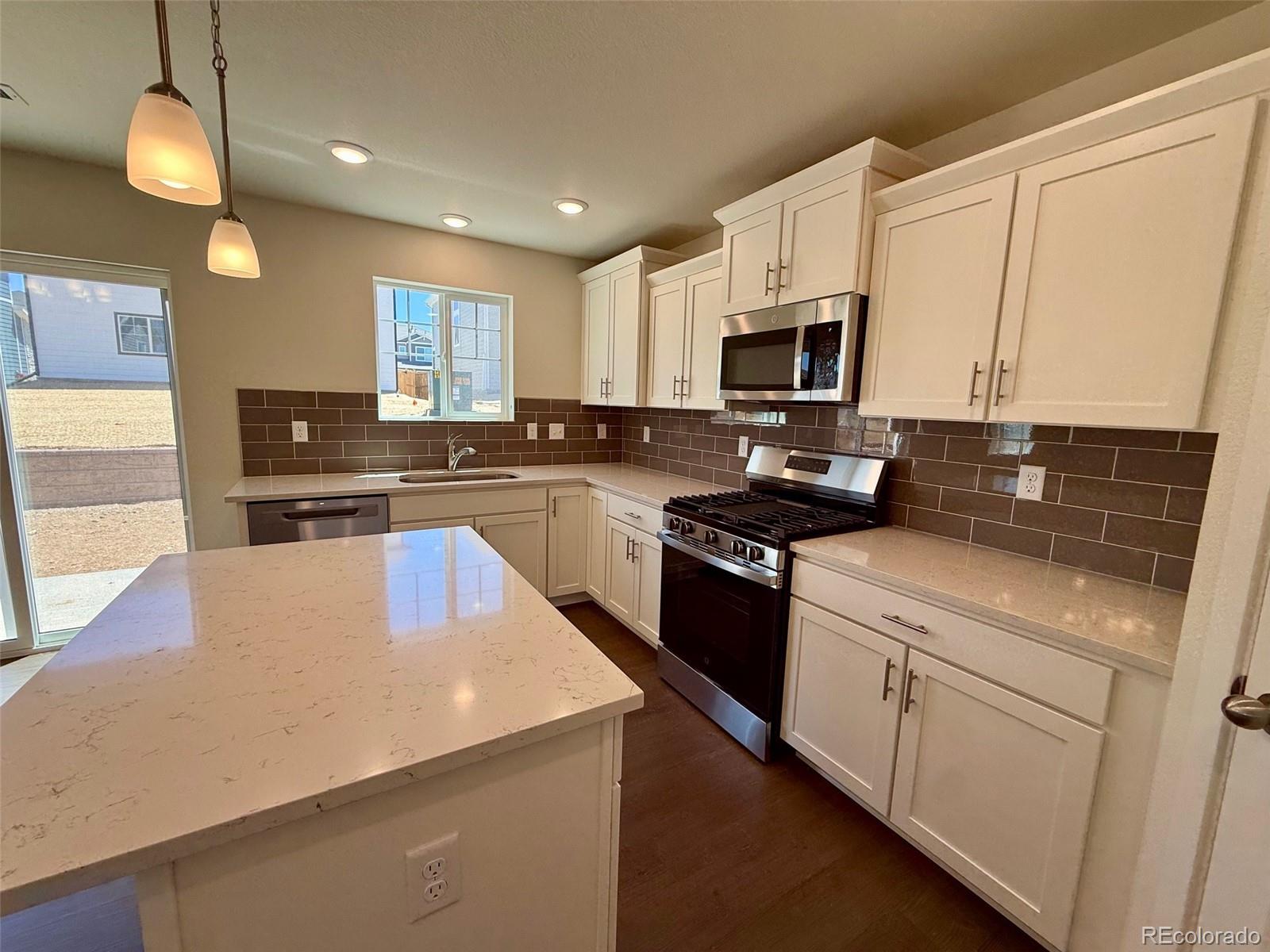 MLS Image #4 for 766 n carrie court,watkins, Colorado