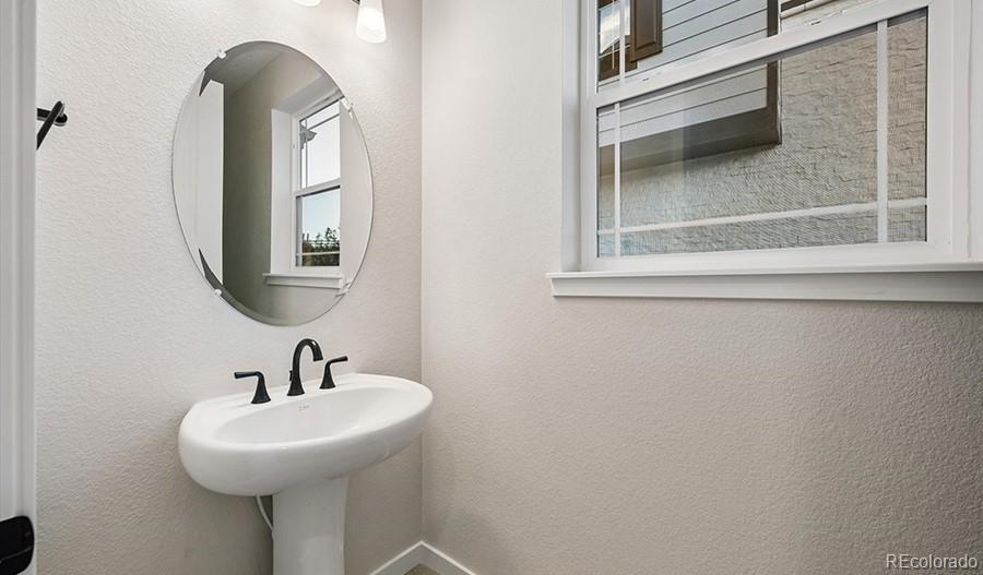 MLS Image #4 for 8753  whiptail loop,littleton, Colorado