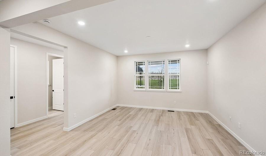 MLS Image #5 for 8753  whiptail loop,littleton, Colorado