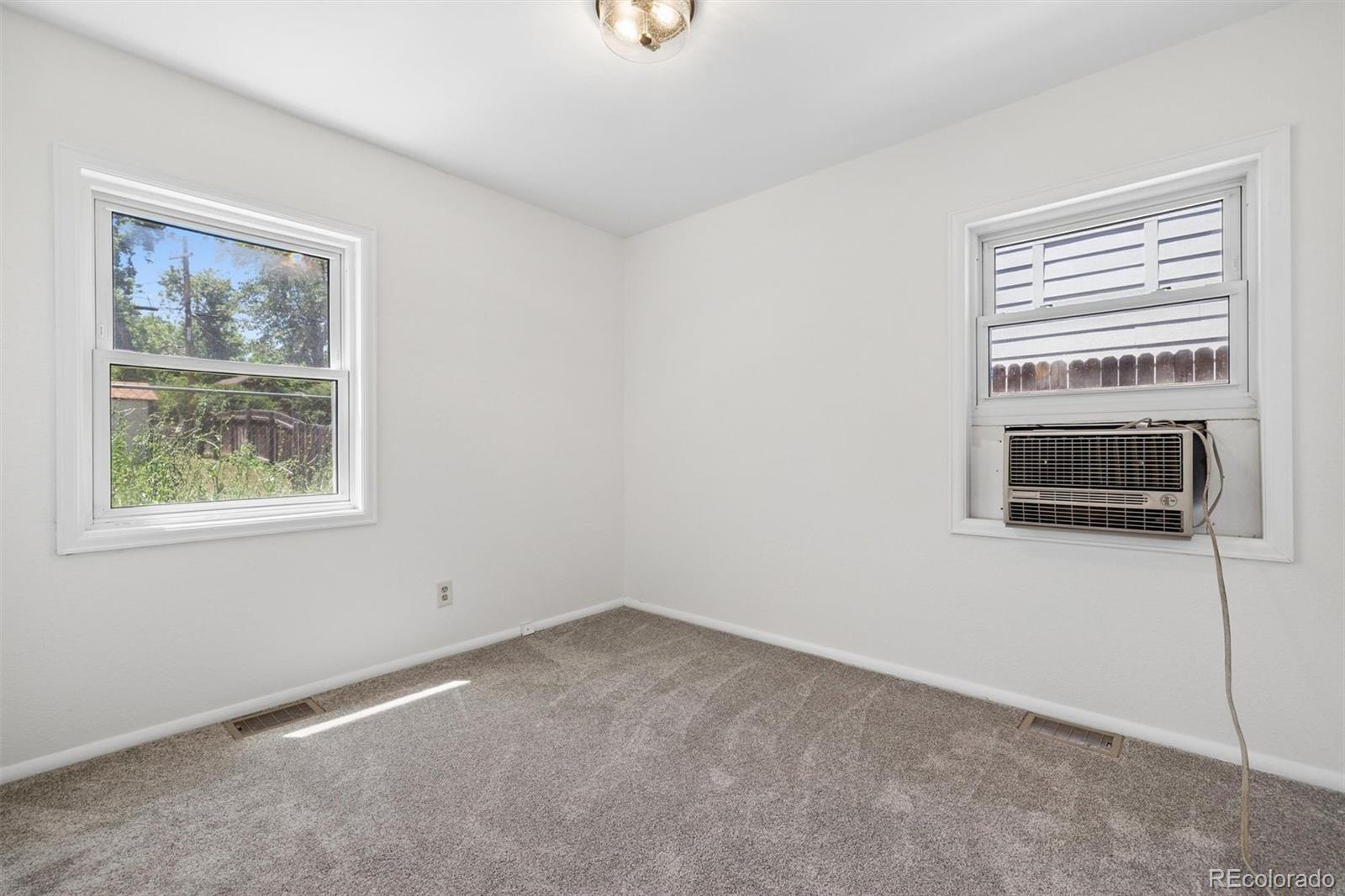 MLS Image #17 for 5040 e dartmouth avenue,denver, Colorado