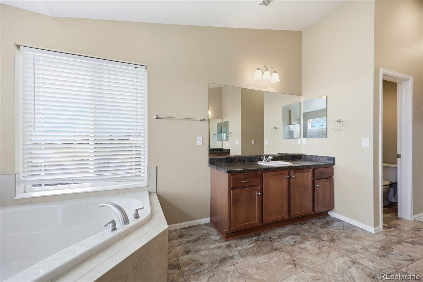 MLS Image #22 for 42007  westchester circle,elizabeth, Colorado