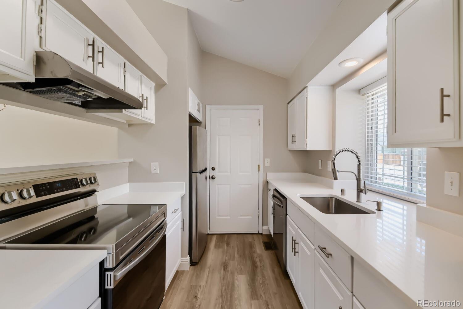 MLS Image #5 for 4390  cathay street,denver, Colorado