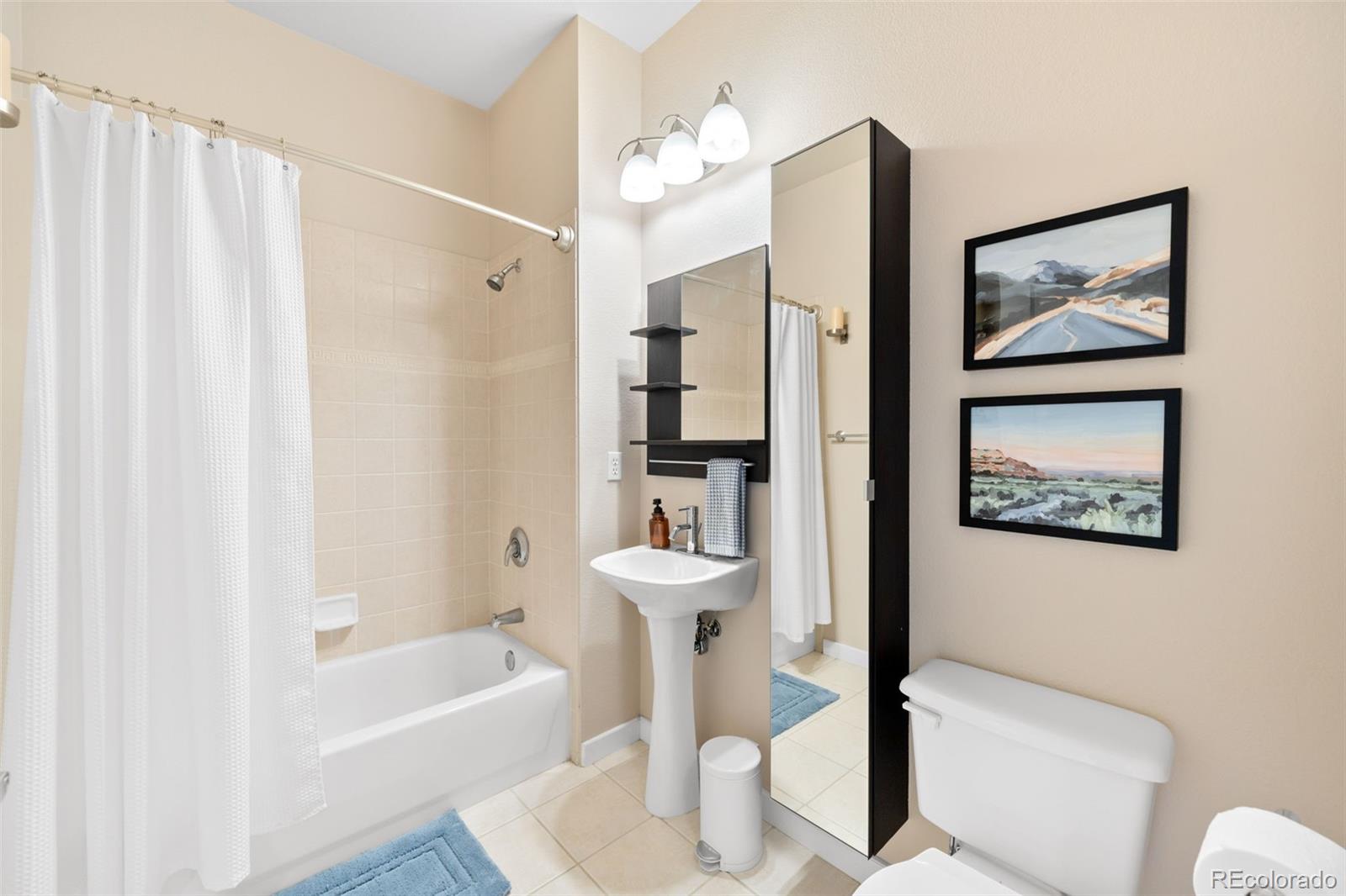 MLS Image #15 for 1441  central street,denver, Colorado