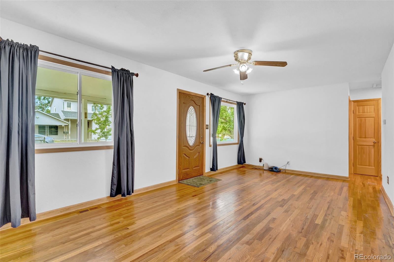 MLS Image #3 for 7440  oneida street,commerce city, Colorado